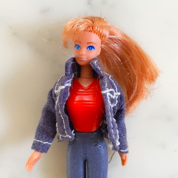 NWOT. Vintage 1998 Mattel Jean Jacket Barbie Collectible McDonalds HappyMealToy. - Picture 2 of 4